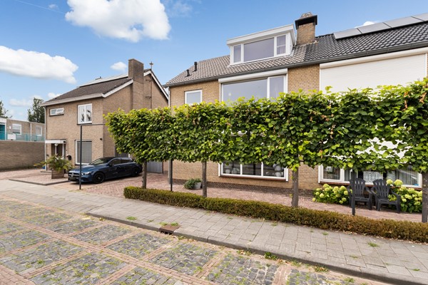 Te koop: Ruime 2-1 kapper in Zevenbergen!
